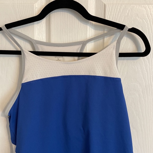 Champion ladies activewear top, blue & white, side zip pocket EUC no defects - Picture 2 of 6